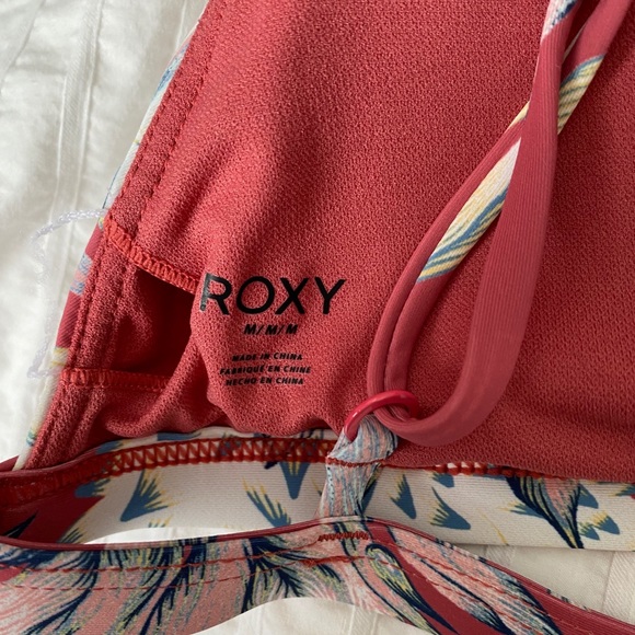 NWOT ROXY Bikini Top - Picture 4 of 4